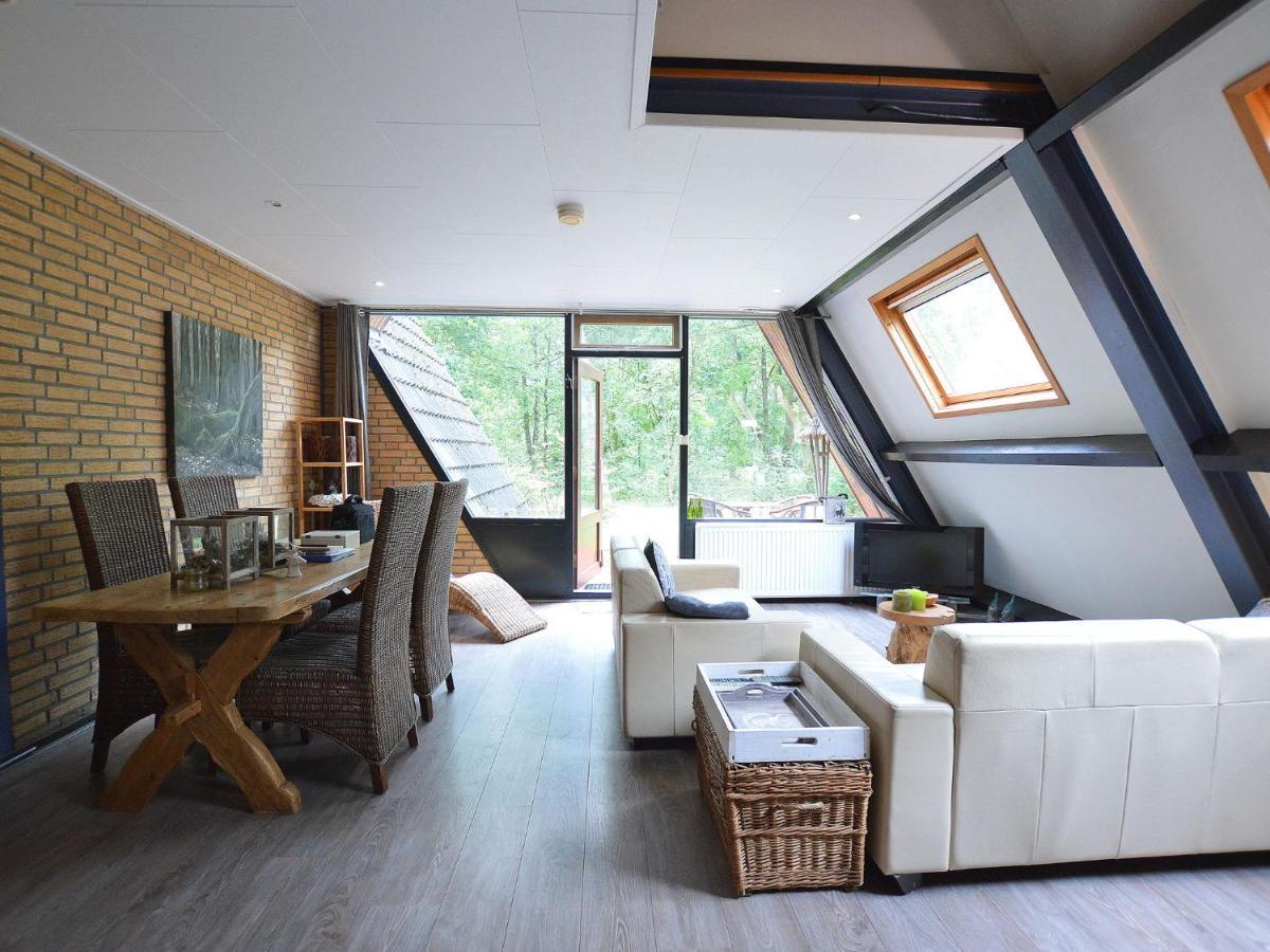 Tranquil Holiday Home In Limburg Amid A Forest Stramproy Экстерьер фото