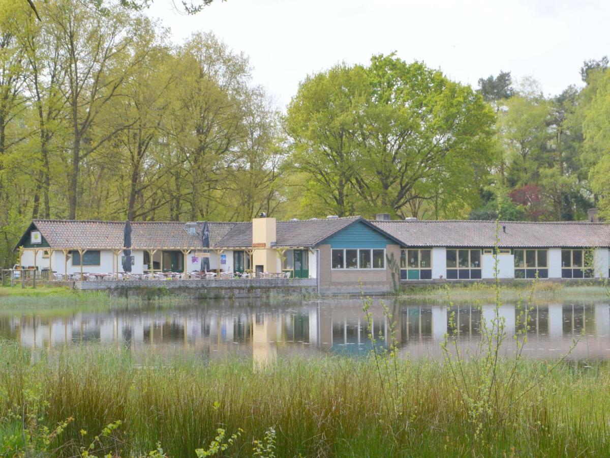 Tranquil Holiday Home In Limburg Amid A Forest Stramproy Экстерьер фото