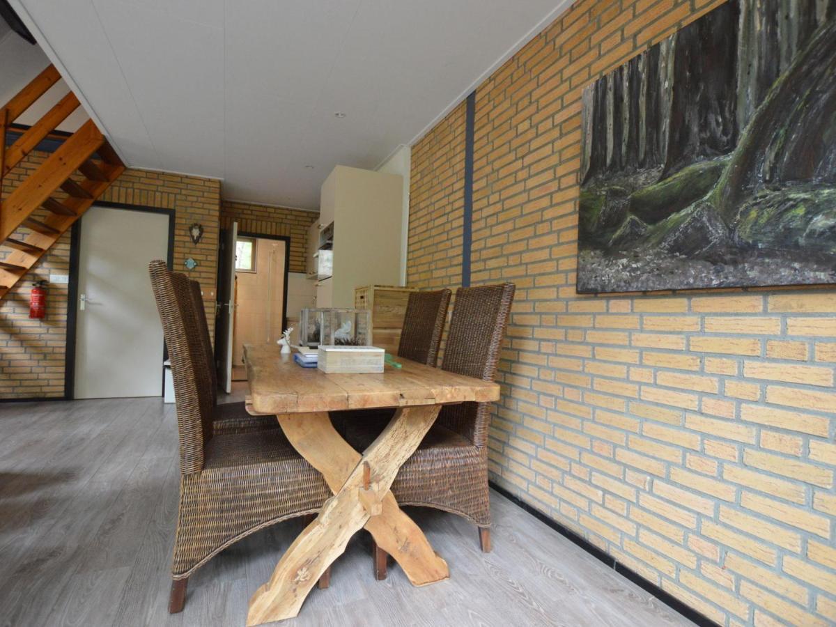 Tranquil Holiday Home In Limburg Amid A Forest Stramproy Экстерьер фото