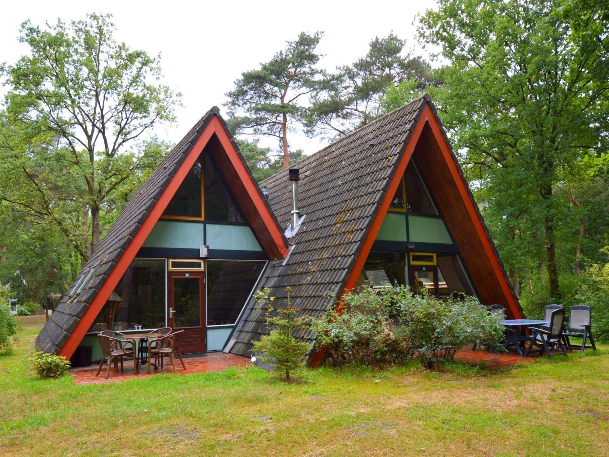 Tranquil Holiday Home In Limburg Amid A Forest Stramproy Экстерьер фото